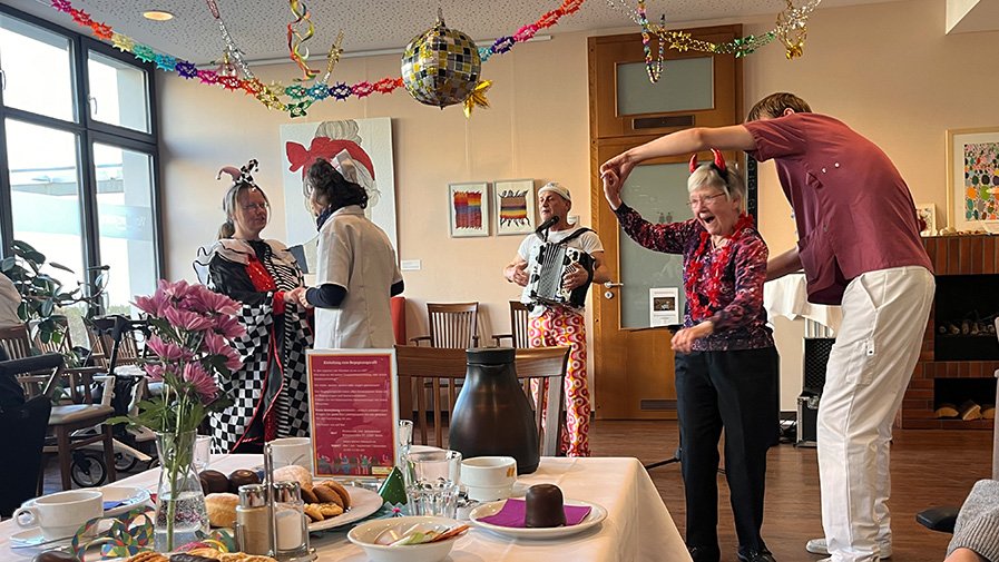 Fastnacht-Feier in der B&ouml;lschestra&szlig;e