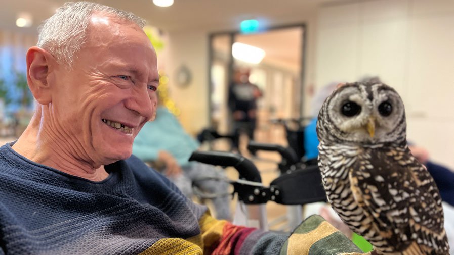 Falkner der Herzen zu Besuch in der B&ouml;lschestra&szlig;e