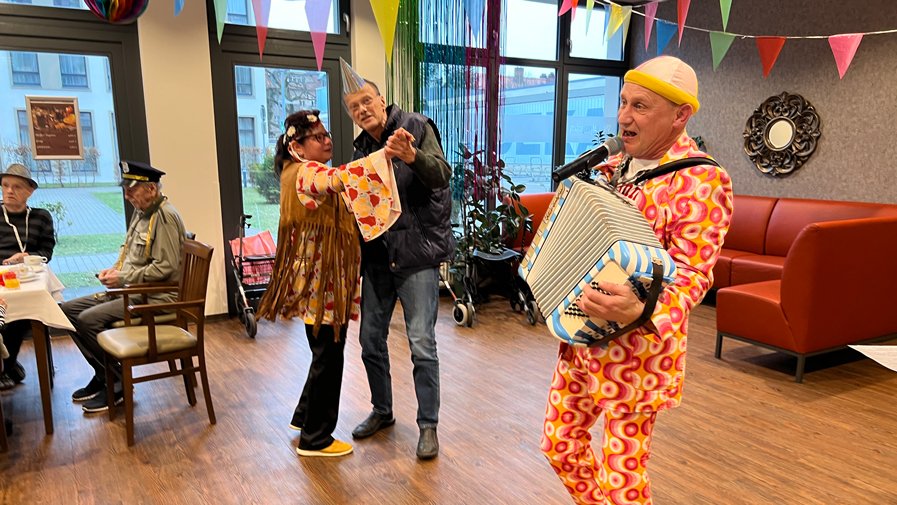 Faschingsfeier in der B&ouml;lschestra&szlig;e