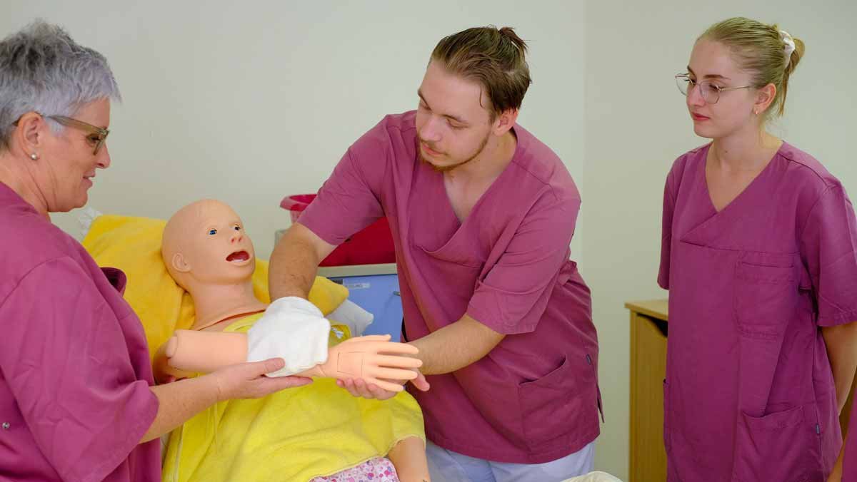 Praktisches Training der Auszubildenden