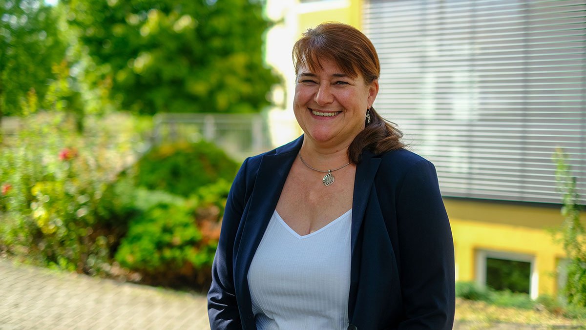 Einrichtungsleitung Ute Knautch des Service-Wohnen der Seniorenresidenz Am Hufeisensee